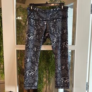 lululemon Patterned capri